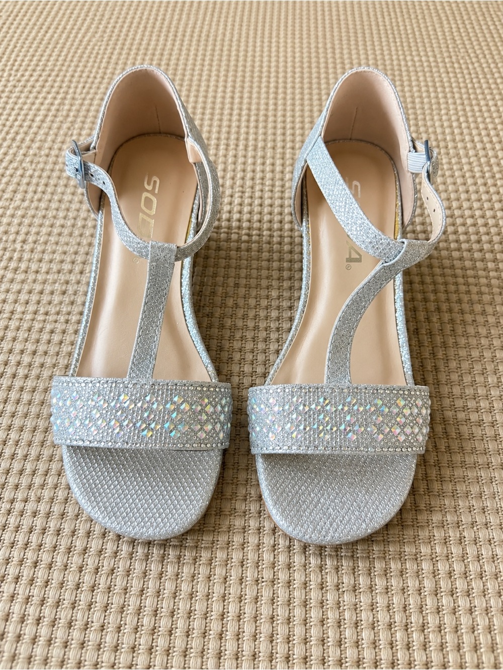 SODA Girls Silver Glitter Rhinestone T-Strap Dress Heels Size 12.5M